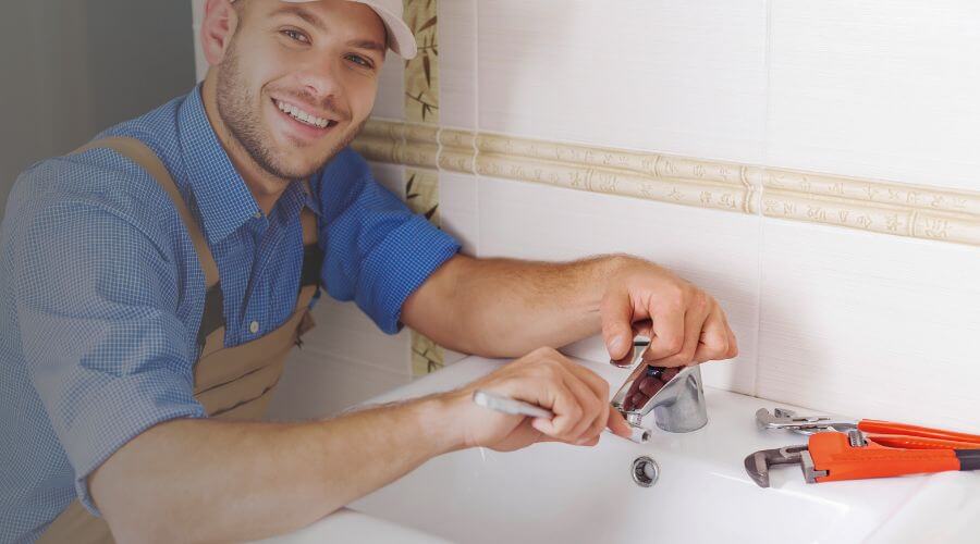 Expert burst pipe repair services in Vermilion, IL